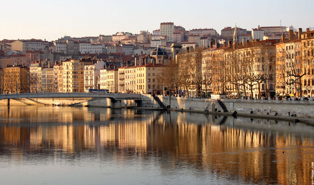 LYON03