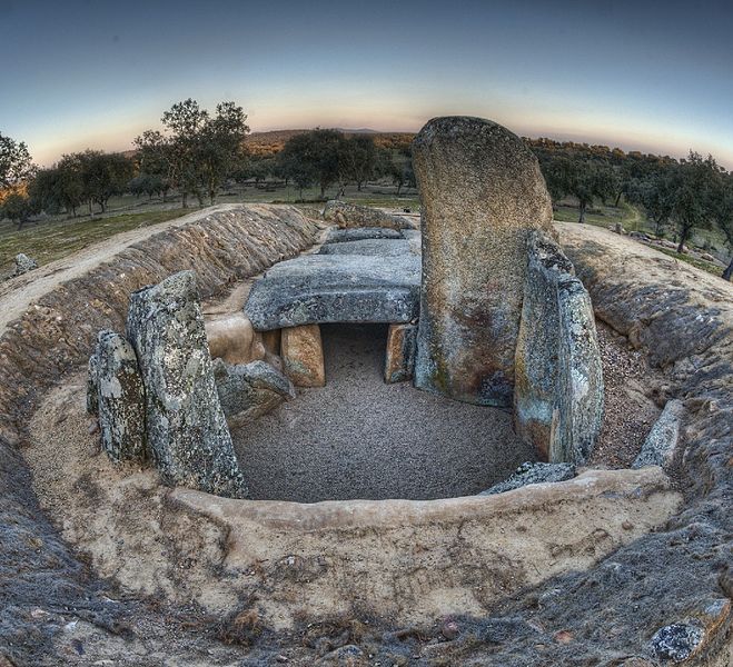 Dolmen_de_Lácara